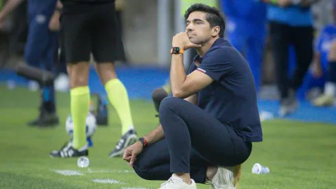 RS – PORTO ALEGRE – 25/11/2025 – BRASILEIRO A 2025, GREMIO X PALMEIRAS – Abel Ferreira tecnico do Palmeiras durante partida contra o Gremio no estadio Arena do Gremio pelo campeonato Brasileiro A 2025. Foto: Maxi Franzoi/AGIF