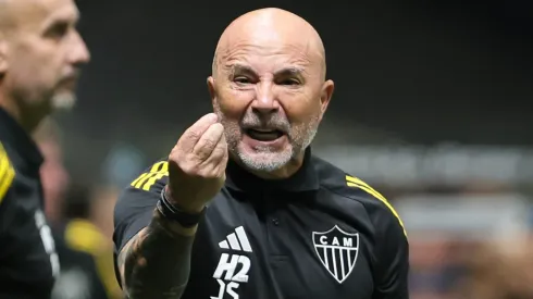Sampaoli destaca a importância da chegada de reforços para 2026 – Foto: Gilson Lobo/AGIF