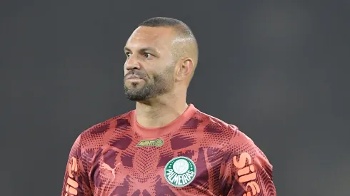 RJ – RIO DE JANEIRO – 17/08/2025 – BRASILEIRO A 2025, BOTAFOGO X PALMEIRAS – Weverton goleiro do Palmeiras durante partida contra o Botafogo no estadio Engenhao pelo campeonato Brasileiro A 2025.