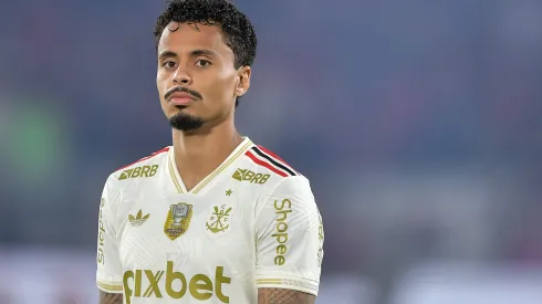 RJ – RIO DE JANEIRO – 31/07/2025 – COPA DO BRASIL 2025, FLAMENGO X ATLETICO-MG – Allan jogador do Flamengo durante partida contra o Atletico-MG no estadio Maracana pelo campeonato Copa Do Brasil 2025. Foto: Thiago Ribeiro/AGIF