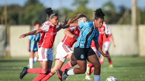 Grêmio e Inter disputam final do torneio feminino de base – Foto: Caroline Motta/Grêmio
