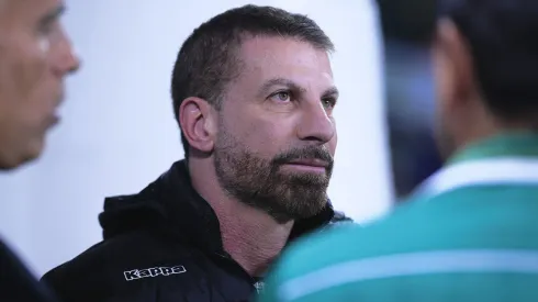 Pedrinho toma decisão sobre Diniz caso o resultado da reta final do Brasileirão não seja o esperado — Foto Ettore ChiereguiniAGIF