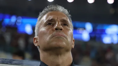 Crespo durante o revés sofrido no Maracanã