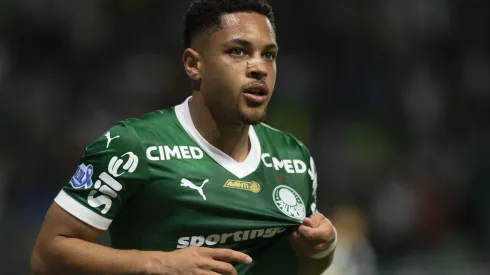 Vitor Roque em ação pelo Verdão. O camisa teve reviravolta notável