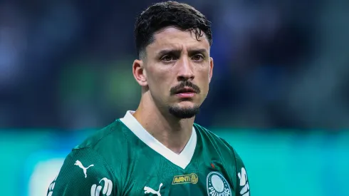 Piquerez jogador do Palmeiras durante partida contra o Gremio no estadio Arena Allianz Parque pelo campeonato Brasileiro A 2025. Foto: Marcello Zambrana/AGIF