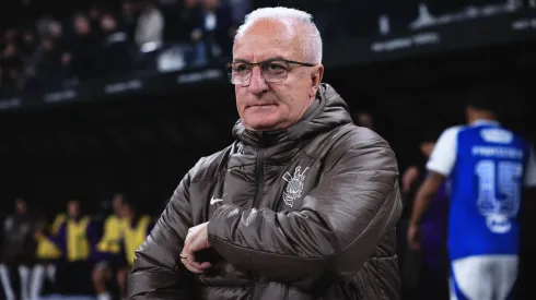 Dorival Junior, técnico do Corinthians, durante partida contra o Cruzeiro no estadio Arena Corinthians pelo campeonato Brasileiro A 2025. Foto: Ettore Chiereguini/AGIF