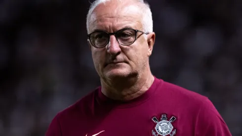 Dorival Júnior pode poupar jogadores no Brasileirão.