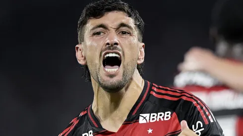 Vidente crava título antecipado do Flamengo ao bater o Ceará no Maracanã.