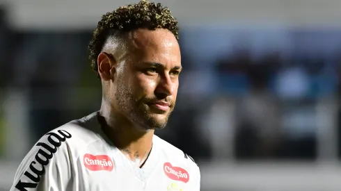 SP – SANTOS – 28/11/2025 – BRASILEIRO A 2025, SANTOS X SPORT – Neymar Jr jogador do Santos durante partida contra o Sport no estadio Vila Belmiro pelo campeonato Brasileiro A 2025. Foto: Jota Erre/AGIF
