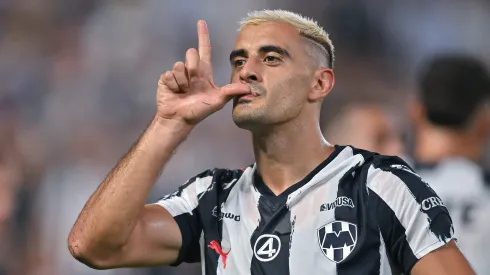 Atacante tem o futuro incerto – Foto: Azael Rodriguez/Getty Images.