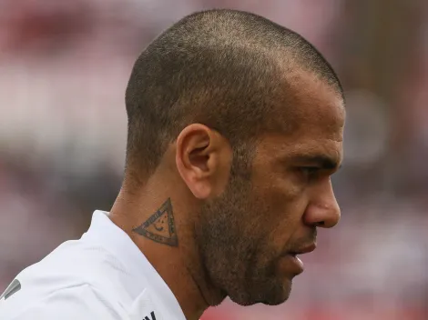 Daniel Alves é acionado na justiça por IPVA atrasado
