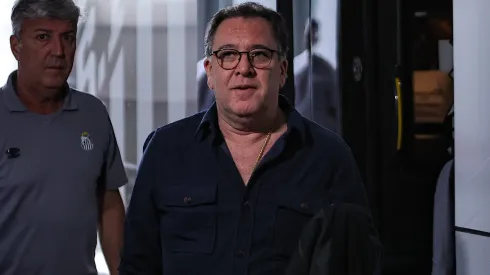 SP – SAO PAULO – 20/04/2025 – BRASILEIRO A 2025, SAO PAULO X SANTOS – Marcelo Teixeira presidente do Santos durante chegada da equipe para partida contra o Sao Paulo no estadio Morumbi pelo campeonato Brasileiro A 2025. Foto: Fabio Giannelli/AGIF