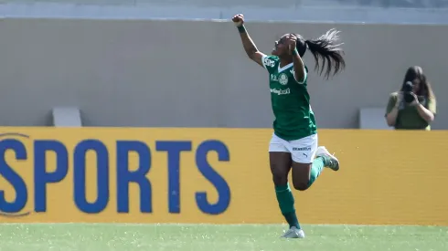 Jogadora Palestrina. Foto: Marco Miatelo/AGIF