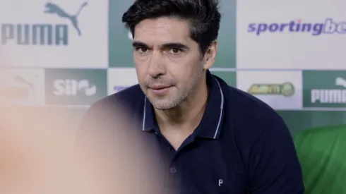 Abel surpreende e deixa futuro de lateral do Palmeiras em aberto para 2026 — FotoMarcello ZambranaAGIF