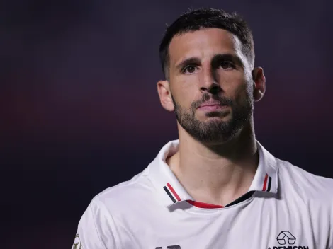 São Paulo sofre transfer ban por calote na comissão do empresário de Calleri