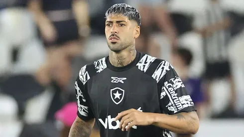 Alexander Barbosa durante partida válida pelo Campeonato Brasileiro