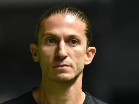 Filipe Luís faz revelação sobre renovação após título do Brasileirão