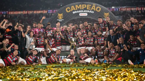 Flamengo empata com Corinthians e Palmeiras como maior campeão do século — Foto Jorge RodriguesAGIF