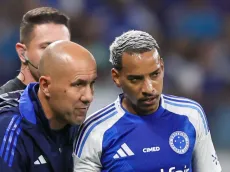 Leonardo Jardim e dois titulares estão pendurados com dois cartões