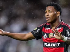 Gonzalo Plata faz festa com tumulto e polícia após título do Flamengo