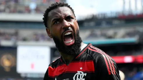 Meia tem o futuro incerto – Foto: David Ramos/Getty Images.