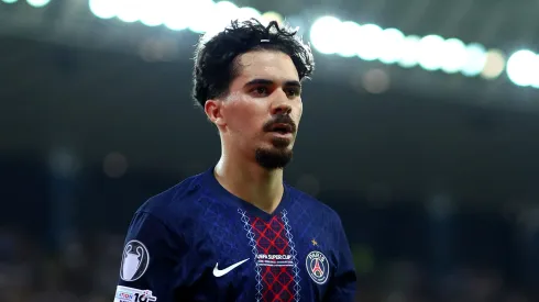 Vitinha, meia português do PSG – Foto: Francesco Scaccianoce/Getty Images
