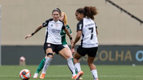 Gabi Zanotti em lance da final do Paulistão Feminino – Foto: Rebeca Reis/Ag.Paulistão