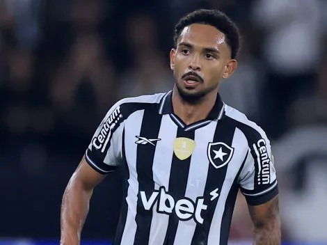 Vitinho valoriza o próprio desempenho e analisa temporada do Botafogo