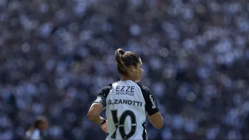 Gabi Zanotti foi eleita a melhor jogadora da temporada – Foto: Staff Images Woman / CBF