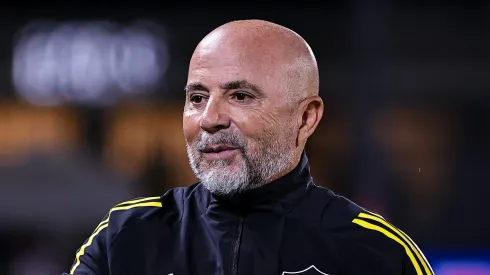 Jorge Sampaoli durante partida do Galo em Bragança Paulista