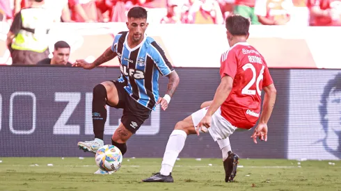 Cristian Olivera deve sair do Grêmio.