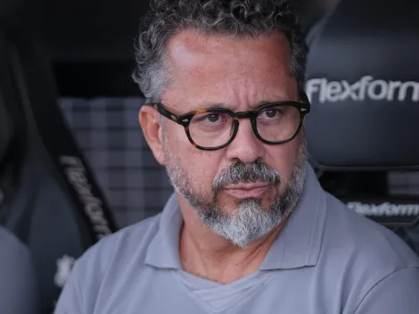 Vojvoda projeta 2026 no Santos e cita Cléber Xavier