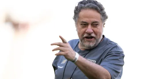 Julio Casares presidente do Sao Paulo antes da partida contra o Flamengo no estadio Maracana pelo campeonato Brasileiro A 2025. Foto: Jorge Rodrigues/AGIF
