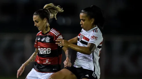 Vivian atuando pelo São Paulo. Foto: Thiago Ribeiro/AGIF
