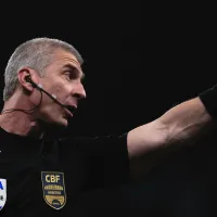 Daronco se irrita com ‘cera’ no 1º tempo e dá bronca em Hugo Souza durante Cruzeiro x Corinthians