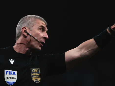 Daronco se irrita com 'cera' de Hugo Souza em 1T de Cruzeiro x Corinthians