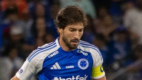 Lucas Silva, meio-campista do Cruzeiro