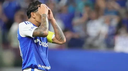 MG – BELO HORIZONTE – 10/12/2025 – COPA DO BRASIL 2025, CRUZEIRO X CORINTHIANS – Lucas Romero jogador do Cruzeiro lamenta durante partida contra o Corinthians no estadio Mineirao pelo campeonato Copa Do Brasil 2025. Foto: Gilson Lobo/AGIF