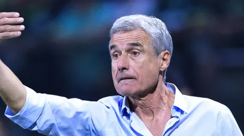 Luís Castro é o novo técnico do Imortal.