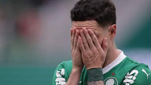 Vitor Roque brilha enquanto Aníbal Moreno encerra o ano pressionado no Palmeiras