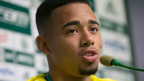 SAO PAULO – SP – 07/12/2016 – COLETIVA DO PALMEIRAS – Atacante Gabriel Jesus durante coletiva de imprensa do Palmeiras no CT Academia de Futebol – Barra Funda. Foto: Daniel Vorley/AGIF.