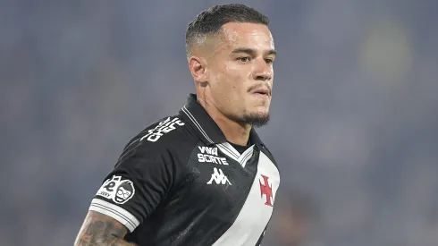 Meio-campista deu a sua opinião – Foto: Thiago Ribeiro/AGIF.