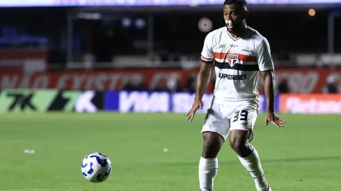 SP – SAO PAULO – 09/08/2025 – BRASILEIRO A 2025, SAO PAULO X VITORIA – Luan jogador do Sao Paulo durante partida contra o Vitoria no estadio Morumbi pelo campeonato Brasileiro A 2025. Foto: Marcello Zambrana/AGIF