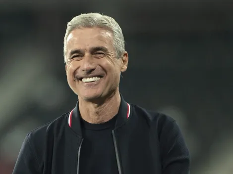 Grêmio assina com Luís Castro até 2027