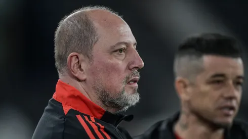 Alessandro Barcellos presidente do Internacional durante partida contra o Botafogo no estadio Engenhao pelo campeonato Brasileiro A 2025. Foto: Thiago Ribeiro/AGIF
