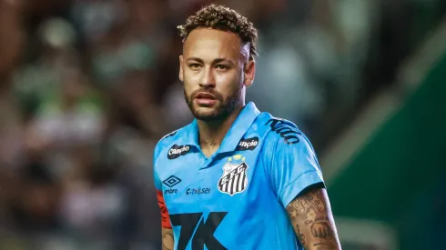 Neymar repete 2009 e termina uma temporada sem conquistar títulos – Luiz Erbes/AGIF
