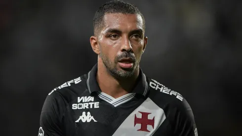 Paulo Henrique é um dos 'alvos' do mercado internacional – Foto: Thiago Ribeiro/AGIF