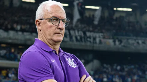 MG – BELO HORIZONTE – 10/12/2025 – COPA DO BRASIL 2025, CRUZEIRO X CORINTHIANS – Dorival Junior tecnico do Corinthians durante partida contra o Cruzeiro no estadio Mineirao pelo campeonato Copa Do Brasil 2025. Foto: Gilson Lobo/AGIF