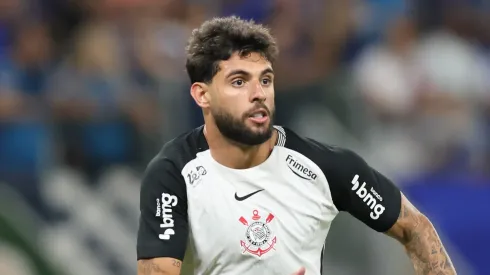 Yuri Alberto recebeu críticas da torcida. Foto: Gilson Lobo/AGIF