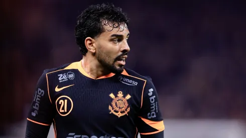 Matheus Bidu jogador do Corinthians durante partida contra o Cruzeiro no estadio Arena Corinthians pelo campeonato Copa Do Brasil 2025. Foto: Marcello Zambrana/AGIF